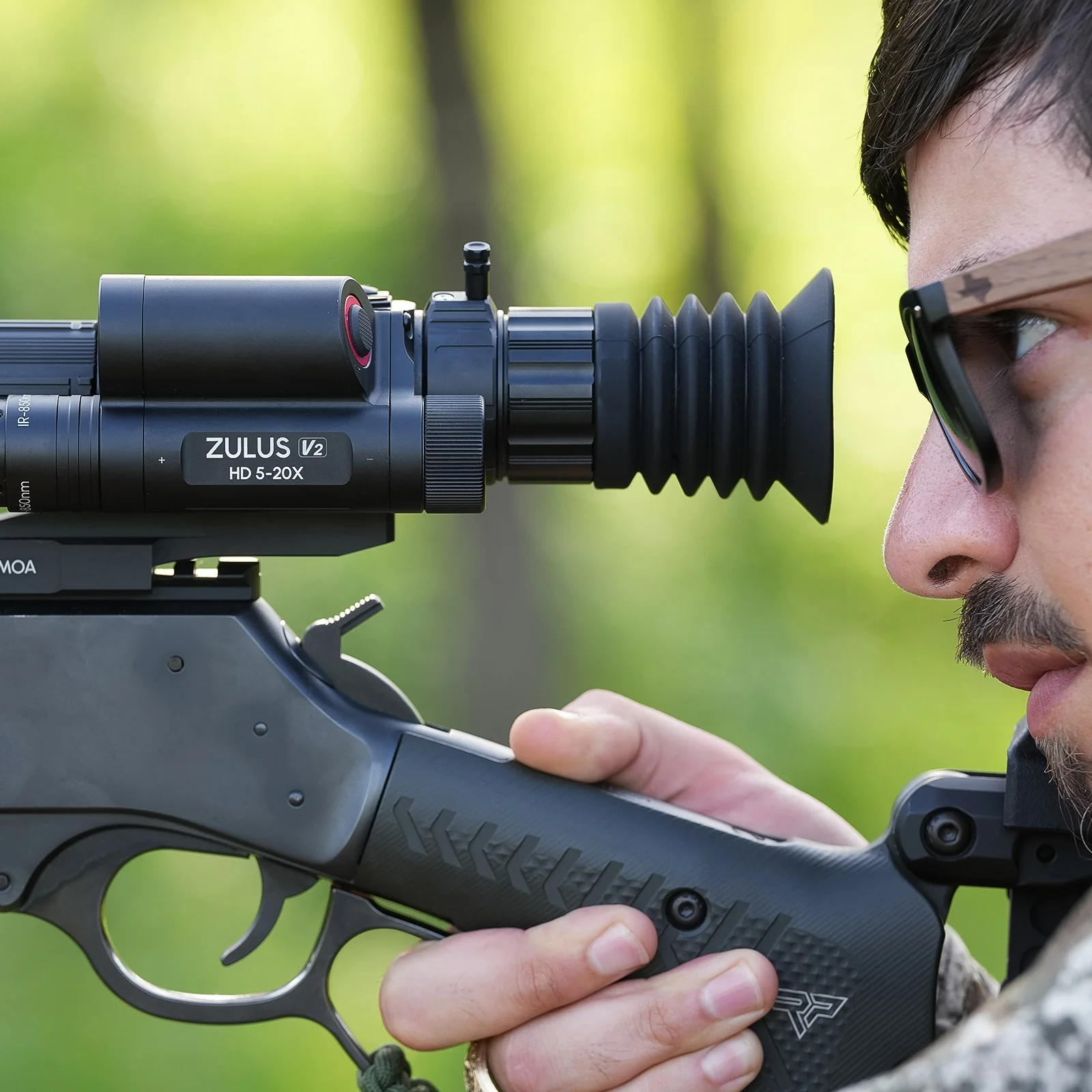 ZHD520R-V2 - ZULUS HD V2 5-20X Digital Night Vision Scope with Laser Rangefinder and Ballistic Calculator - Image 4